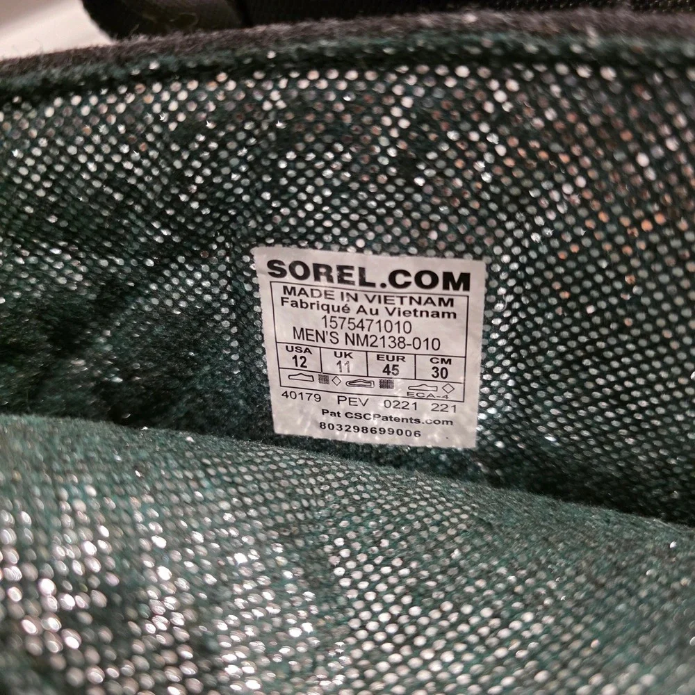 Sorel Caribou XT Men's Winter Snow Boots Sz‎ 12 Black Grey Gorpcore